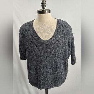 Express women’s sweater White/black dolman sleeve v neck size XS